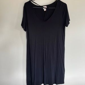 Black tshirt neck
